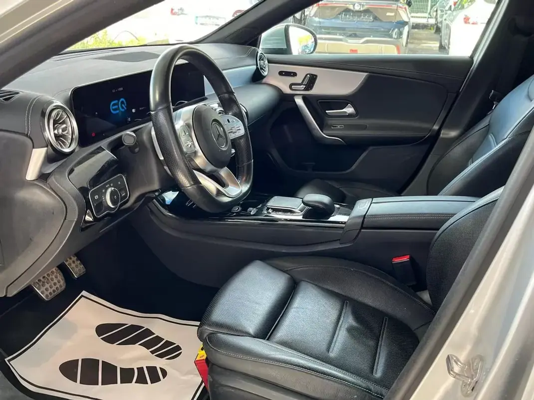 Mercedes-Benz A 250 Limousine 2020 - 25990 EUR, 110335 km - AUTO.MOTO.pt - 110335km - foto 4 de 15