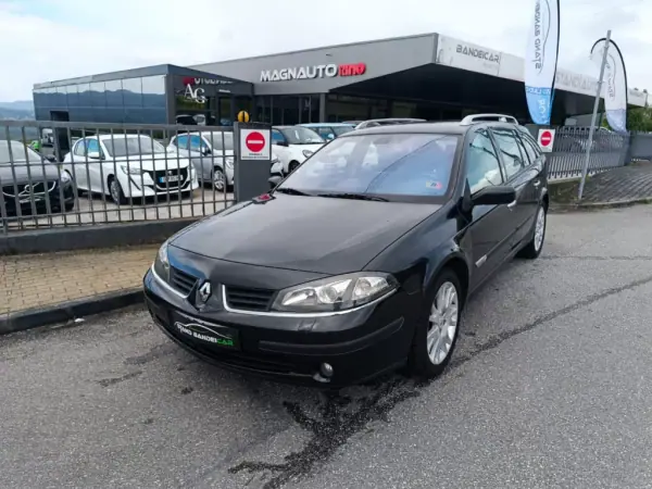 Renault Laguna 2007 - 3500 EUR, 230000 km - AUTO.MOTO.pt - 230000km - foto 2 de 23