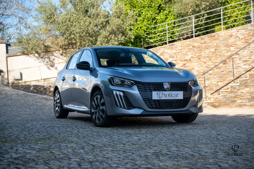 Peugeot e-208 2025 - 22888 EUR, 7000 km - AUTO.MOTO.pt - 7000km - foto 4 de 32