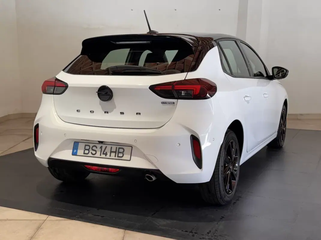 Opel Corsa 2025 - 19750 EUR, 35705 km - AUTO.MOTO.pt - 35705km - foto 5 de 23