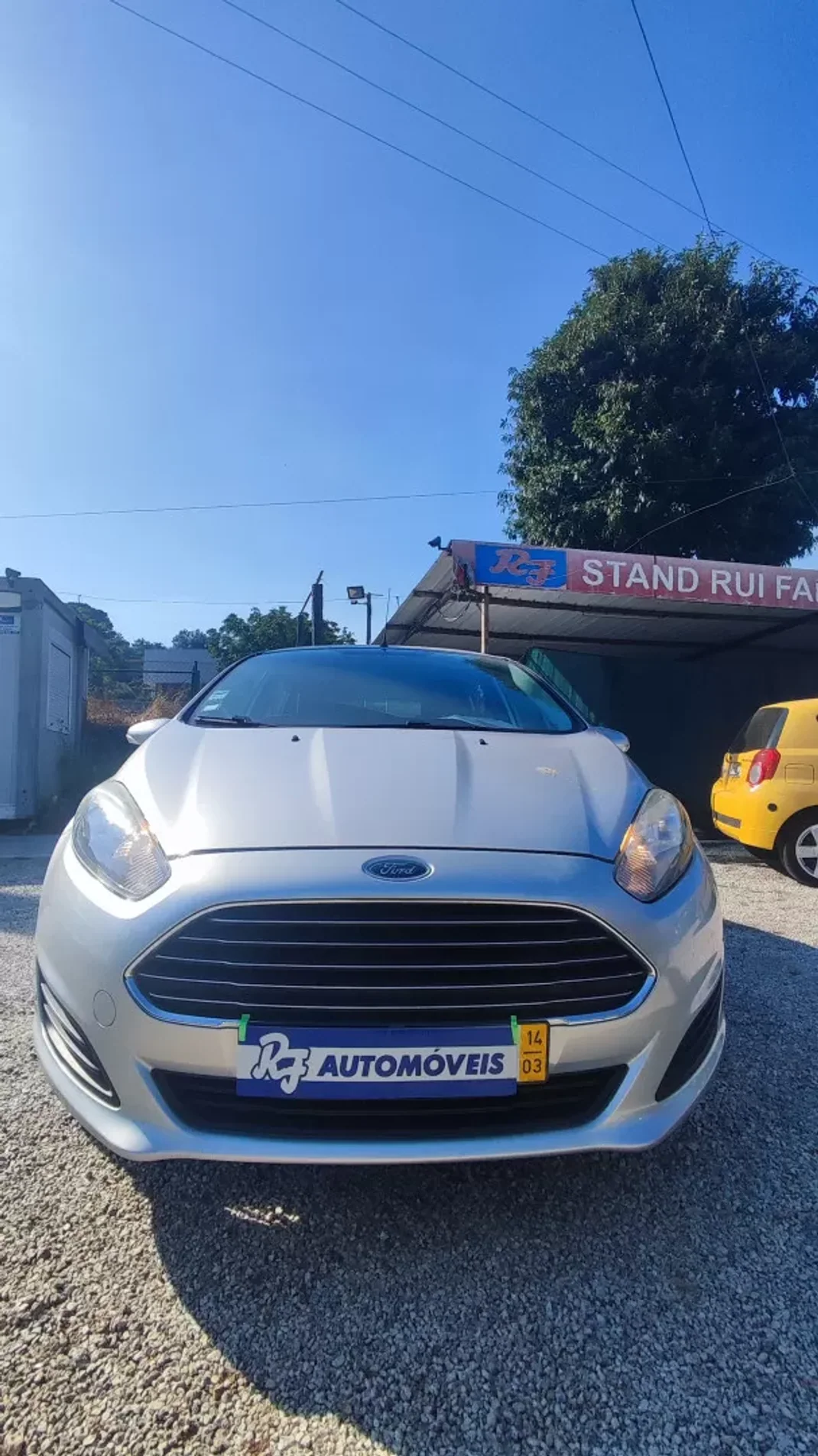 Ford Fiesta 2014 - 9798 EUR, 176798 km - AUTO.MOTO.pt - 176798km - foto 2 de 23