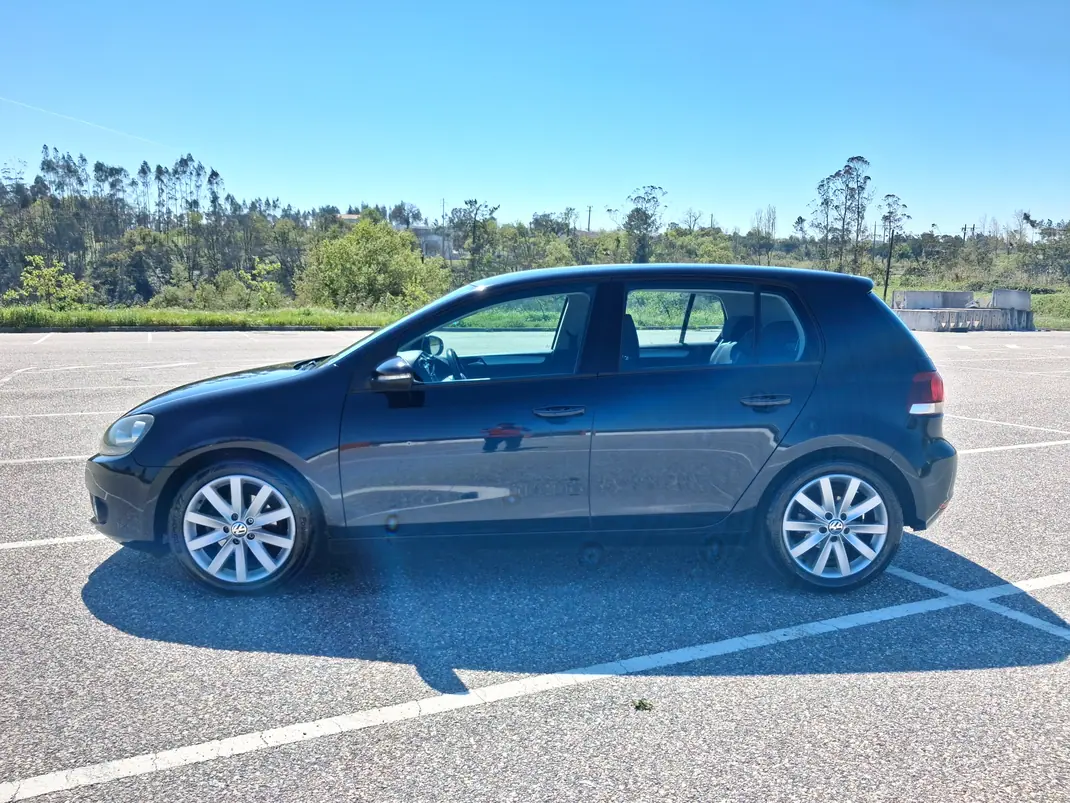 Volkswagen Golf 2010 - 6850 EUR, 319600 km - AUTO.MOTO.pt - 319600km - foto 2 de 20