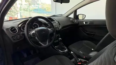Ford Fiesta 2015 - 8990 EUR, 144693 km - AUTO.MOTO.pt - 144693km - foto 15 de 26