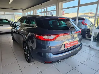 Renault Mégane Sport Tourer 2019 - 13750 EUR, 155000 km - AUTO.MOTO.pt - 155000km - foto 7 de 35