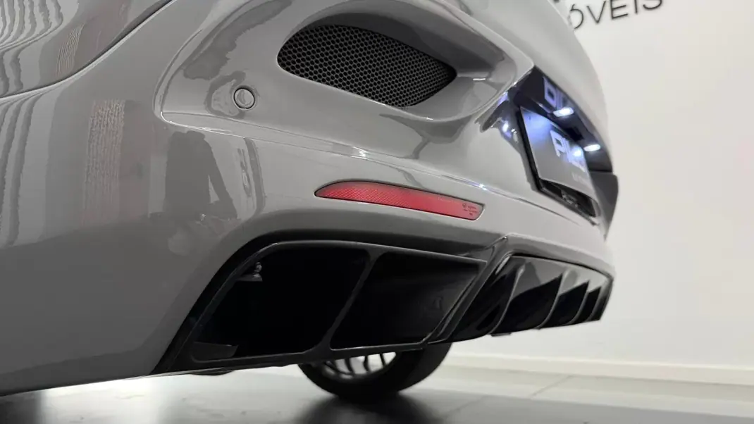 Mercedes-Benz GLE 63 AMG 2015 - 99990 EUR, 149475 km - AUTO.MOTO.pt - 149475km - foto 28 de 42