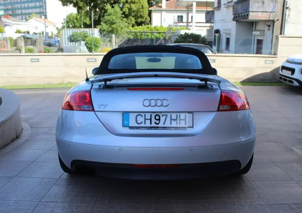 Audi TT Roadster 2009 - 12990 EUR, 216600 km - AUTO.MOTO.pt - 216600km - foto 27 de 28