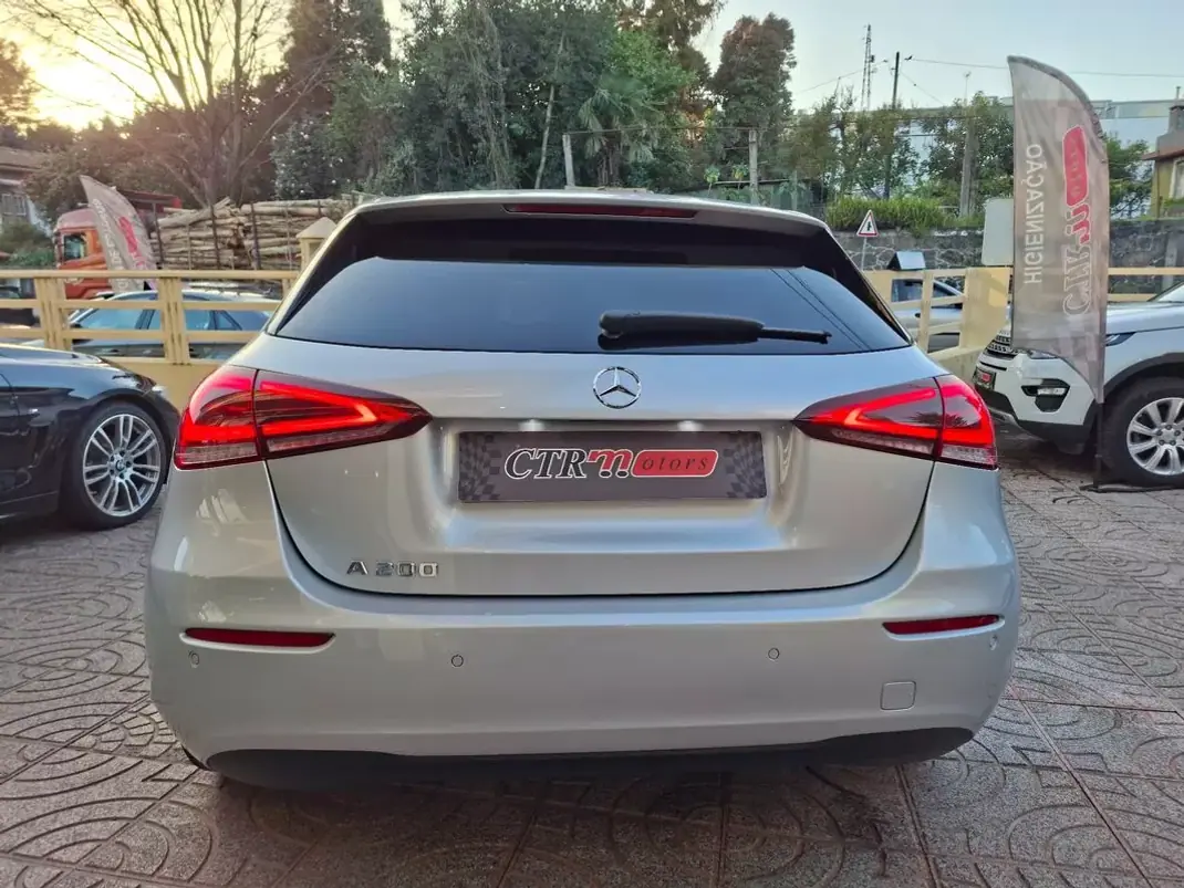 Mercedes-Benz A 200 2018 - 22500 EUR, 77000 km - AUTO.MOTO.pt - 77000km - foto 11 de 37