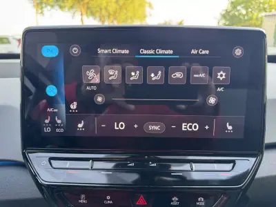 Volkswagen ID.3 2020 - 19900 EUR, 93000 km - AUTO.MOTO.pt - 93000km - foto 12 de 44