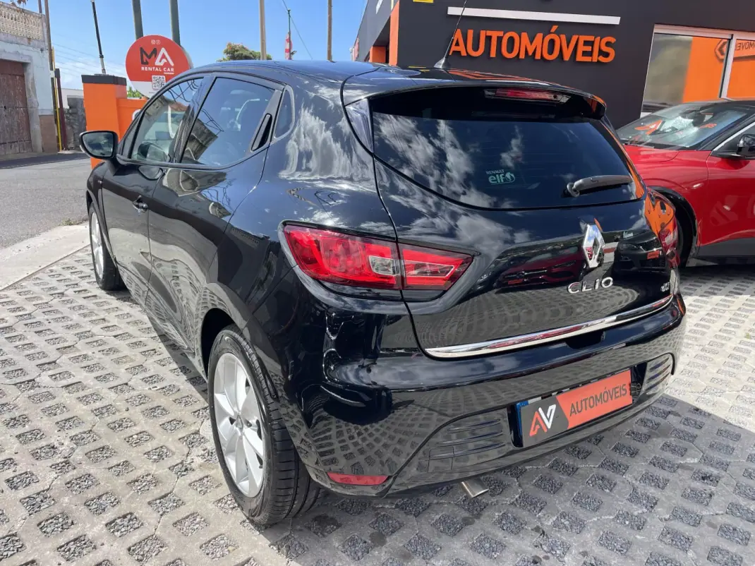 Renault Clio 2017 - 12950 EUR, 84958 km - 84958km - foto 5 de 12