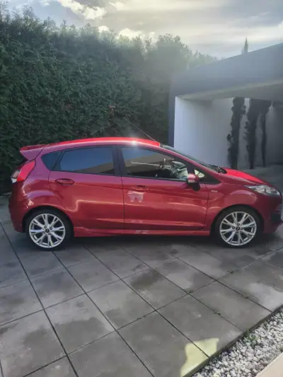 Ford Fiesta 2017 - 10750 EUR, 128000 km - AUTO.MOTO.pt - 128000km - foto 8 de 23