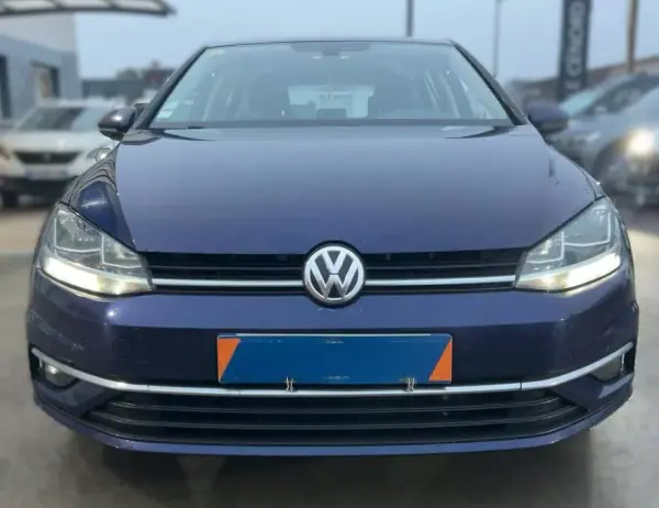 Volkswagen Golf 2019 - 17500 EUR, 182850 km - AUTO.MOTO.pt - 182850km - foto 9 de 10