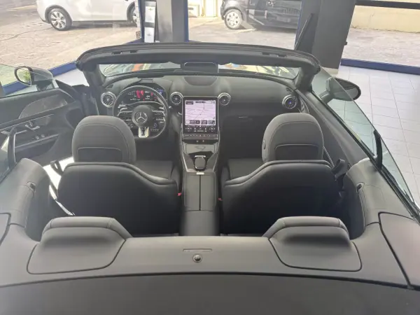Mercedes-Benz SL 43 AMG 2024 - 125000 EUR, 12500 km - AUTO.MOTO.pt - 12500km - foto 27 de 40