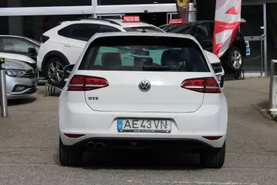 Volkswagen Golf 2015 - 12900 EUR, 233561 km - AUTO.MOTO.pt - 233561km - foto 27 de 27