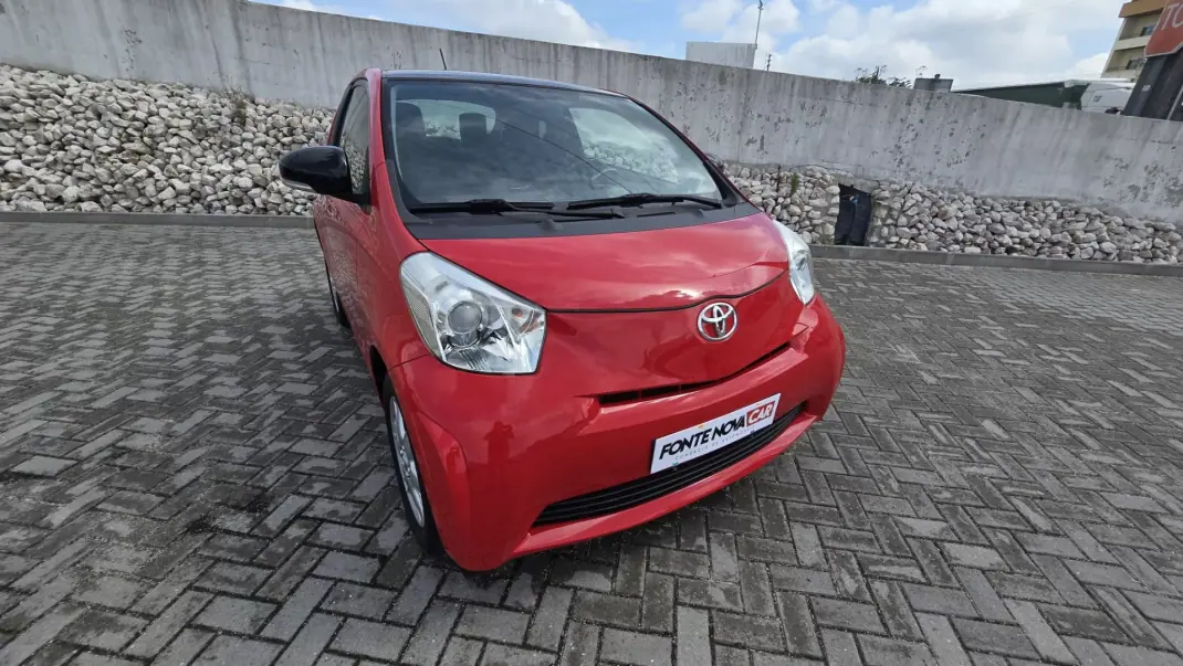 Toyota iQ 2009 - 7750 EUR, 122544 km - AUTO.MOTO.pt - 122544km - foto 9 de 20