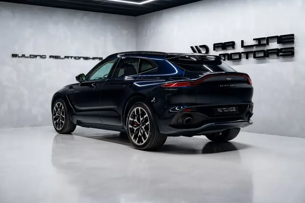 Aston Martin DBX 2020 - 149950 EUR, 55000 km - AUTO.MOTO.pt - 55000km - foto 8 de 53
