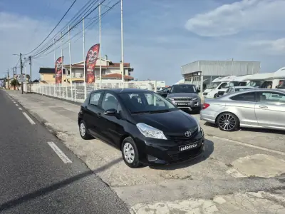 Toyota Yaris 2012 - 148050km