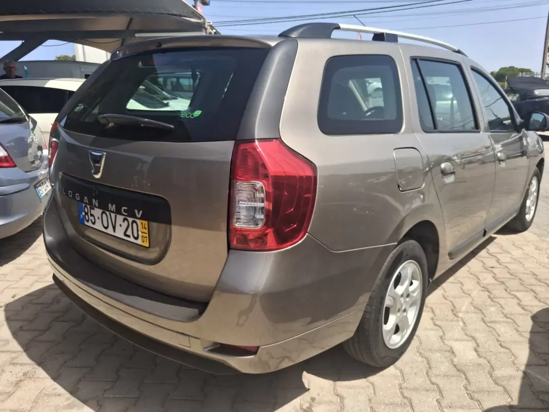 Dacia Logan MCV 2014 - 6900 EUR, 137000 km - 137000km - foto 3 de 13