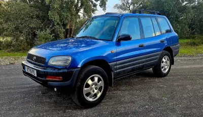 Toyota RAV4 1996 - 9990 EUR, 288967 km - AUTO.MOTO.pt - 288967km - foto 5 de 14
