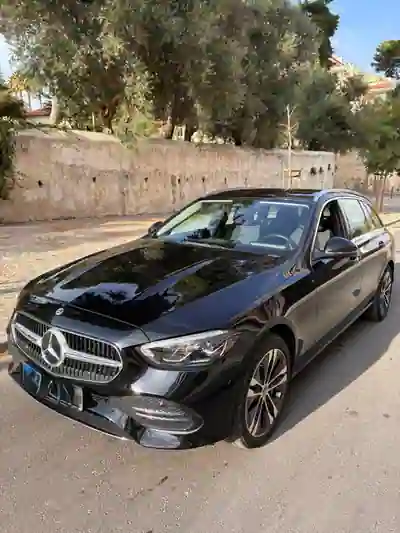 Mercedes-Benz C 300 2022 - 26900 EUR, 175300 km - foto 2 de 12