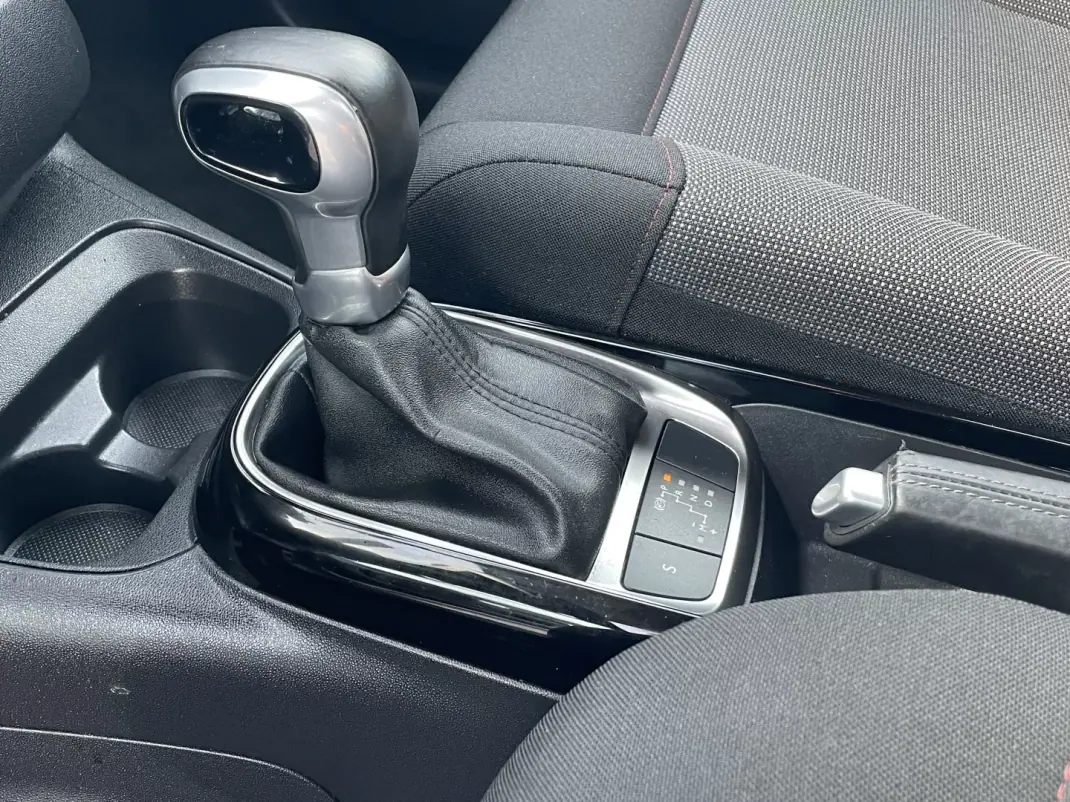 Citroën C4 Cactus 2019 - 12995 EUR, 70182 km - AUTO.MOTO.pt - 70182km - foto 35 de 37