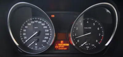 BMW Z4 2012 - 21000 EUR, 203000 km - AUTO.MOTO.pt - 203000km - foto 12 de 31