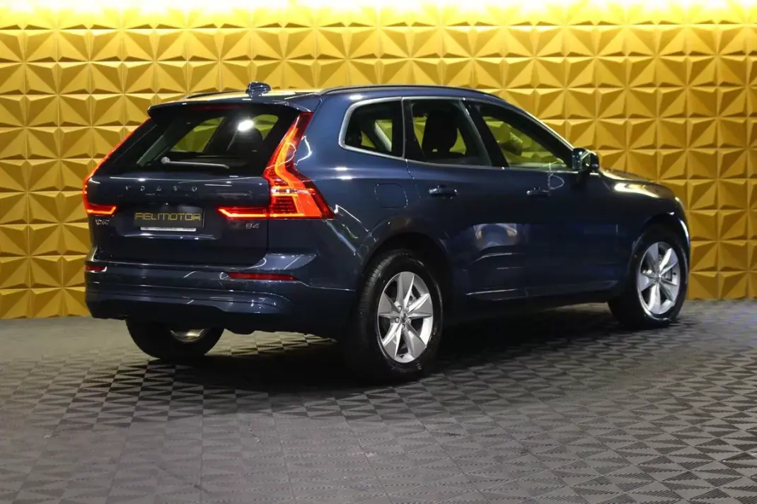 Volvo XC 60 2021 - 24900 EUR, 225000 km - AUTO.MOTO.pt - 225000km - foto 8 de 32