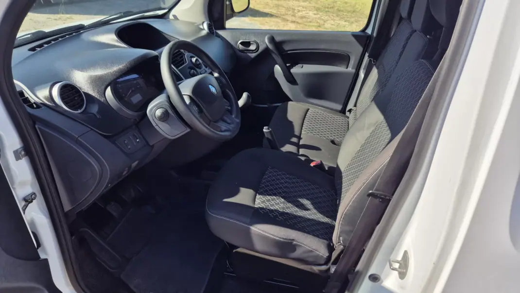 Renault Kangoo 2015 - 7900 EUR, 243519 km - 243519km - foto 10 de 14