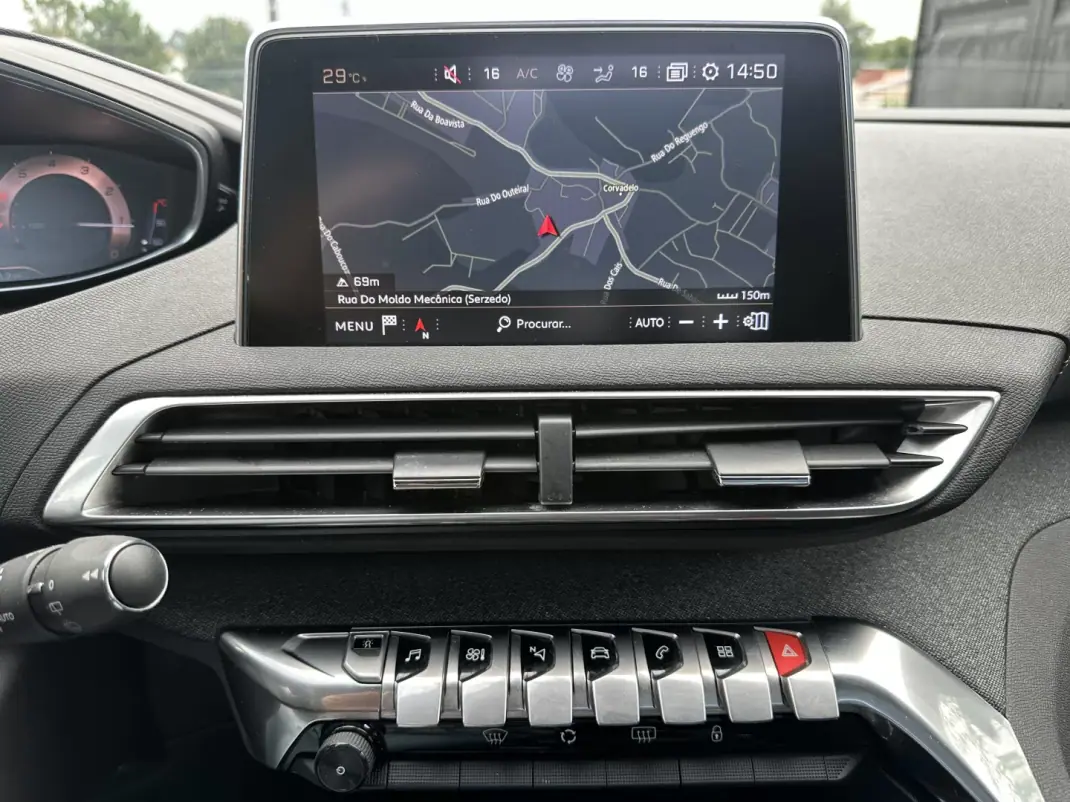 Peugeot 5008 2019 - 15900 EUR, 180000 km - 180000km - foto 48 de 70