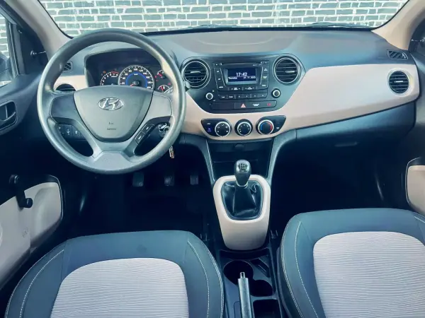 Hyundai i10 2014 - 7500 EUR, 181000 km - AUTO.MOTO.pt - 181000km - foto 2 de 14
