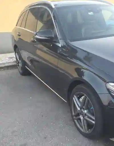 Mercedes-Benz C 300 2020 - 23400 EUR, 186000 km - AUTO.MOTO.pt - 186000km - foto 9 de 14