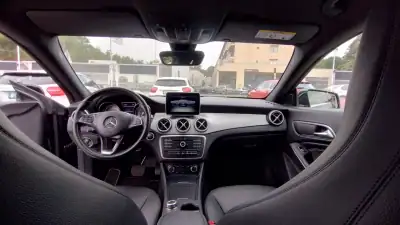 Mercedes-Benz CLA 200 2016 - 19999 EUR, 199000 km - AUTO.MOTO.pt - 199000km - foto 18 de 33