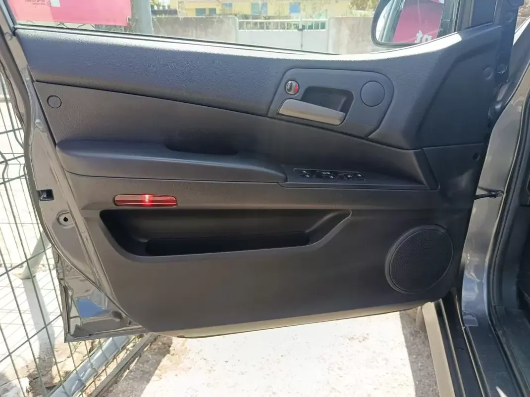 SsangYong Actyon 2017 - 13900 EUR, 206196 km - 206196km - foto 18 de 28