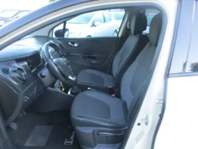 Renault Captur 2015 - 9990 EUR, 130000 km - 130000km - foto 17 de 22
