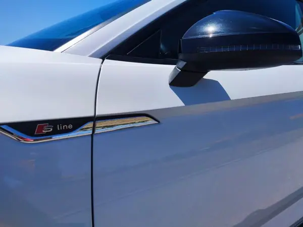 Audi A5 Sportback 2017 - 26950 EUR, 103000 km - AUTO.MOTO.pt - 103000km - foto 22 de 24