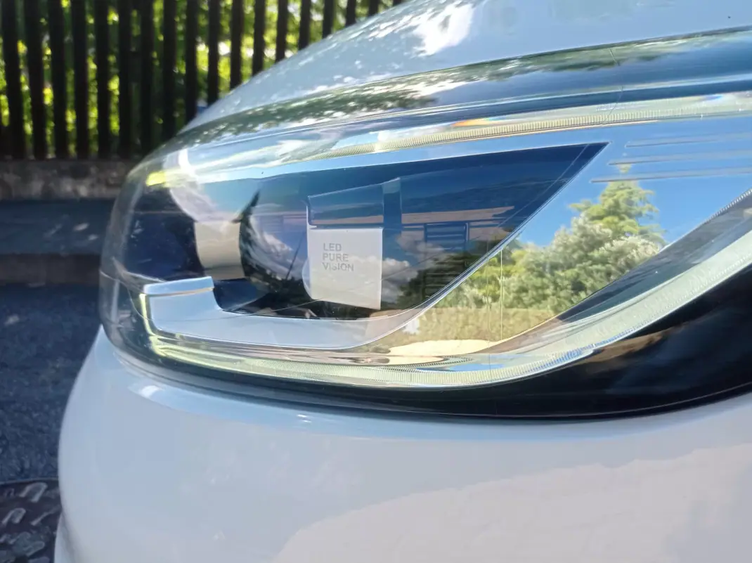 Renault Kadjar 2018 - 14390 EUR, 105500 km - AUTO.MOTO.pt - 105500km - foto 13 de 13