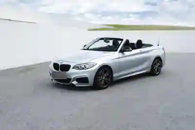 BMW M235i 2015 — foto 6 de 10