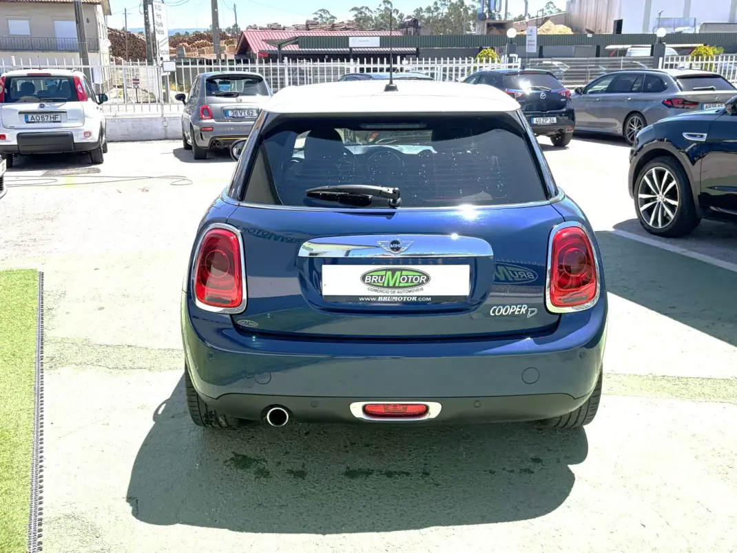 MINI Cooper 2014 - 11850 EUR, 132056 km - AUTO.MOTO.pt - 132056km - foto 4 de 13