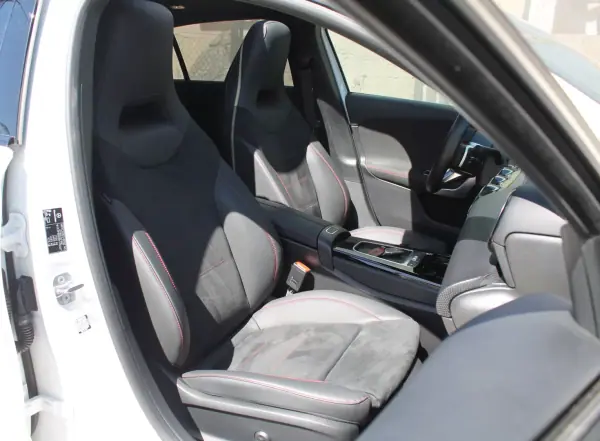 Mercedes-Benz A 180 2023 - 30990 EUR, 60412 km - AUTO.MOTO.pt - 60412km - foto 15 de 31