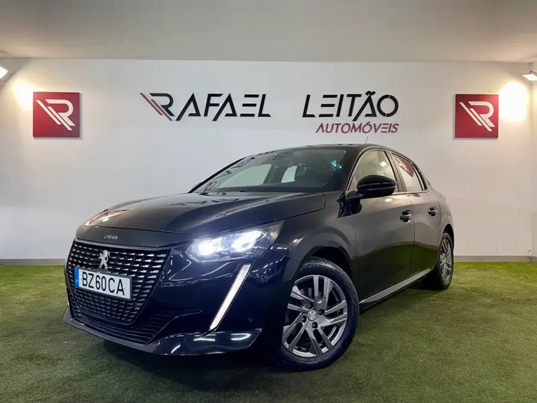 Peugeot 208 2022 - 14700 EUR, 131000 km - AUTO.MOTO.pt - 131000km - foto 1 de 29