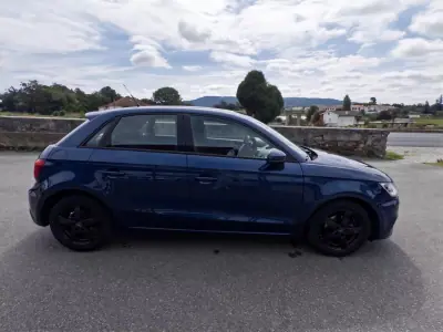 Audi A1 Sportback 2015 - 11990 EUR, 172000 km - 172000km - foto 8 de 39