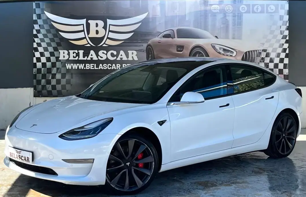 Tesla Model 3 2020 - 23900 EUR, 107000 km - AUTO.MOTO.pt - 107000km - foto 3 de 14