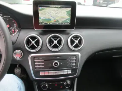 Mercedes-Benz A 180 2017 - 14990 EUR, 190000 km - 190000km - foto 18 de 26