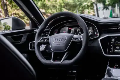 Audi RS6 Avant 2021 - 114000 EUR, 74634 km - AUTO.MOTO.pt - 74634km - foto 36 de 51