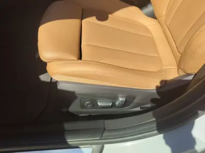 BMW i4 2023 - 43900 EUR, 99878 km - 99878km - foto 14 de 21