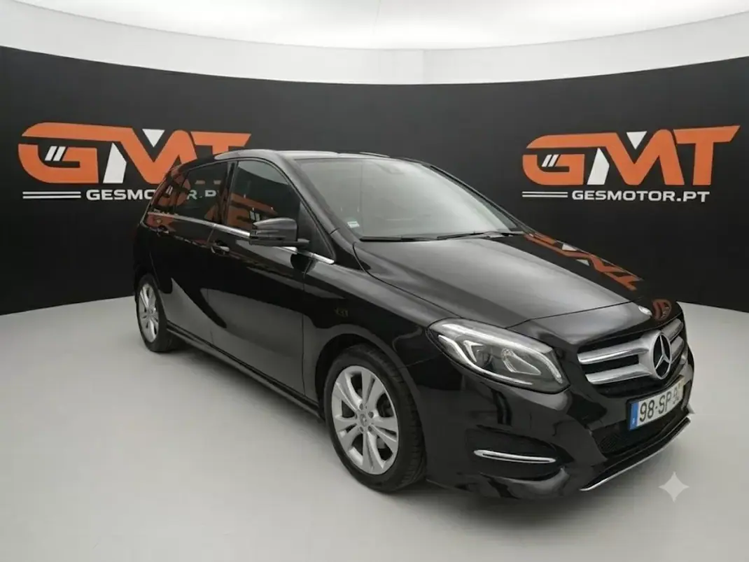 Mercedes-Benz B 180 2017 - 17490 EUR, 76000 km - 76000km - foto 3 de 15