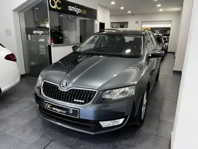 Skoda Octavia Break 2014 - 9950 EUR, 247387 km - AUTO.MOTO.pt - 247387km - foto 2 de 25