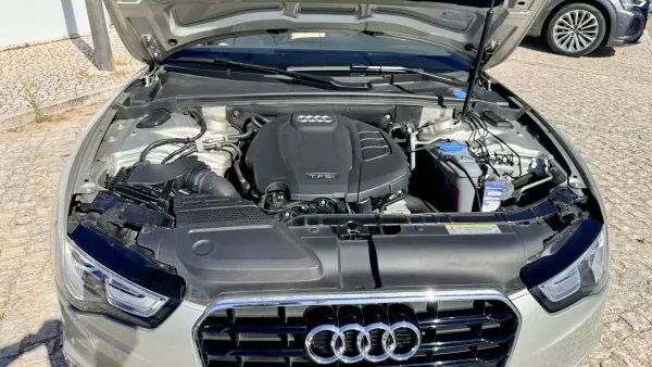 Audi A5 Cabrio 2015 - 23900 EUR, 128555 km - AUTO.MOTO.pt - 128555km - foto 52 de 61