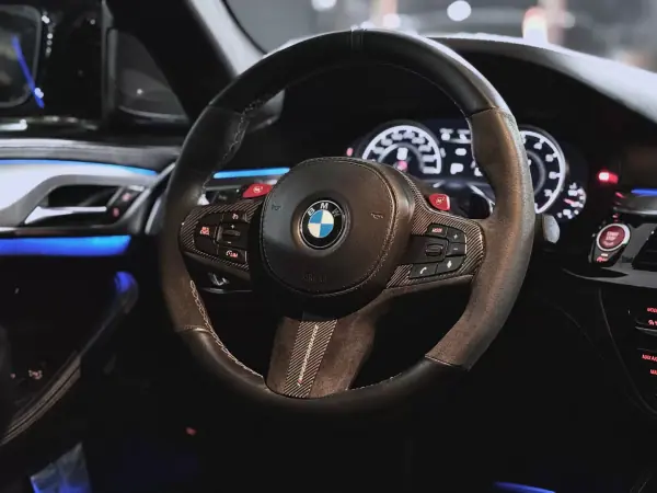 BMW M5 2019 - 98990 EUR, 87942 km - AUTO.MOTO.pt - 87942km - foto 31 de 41