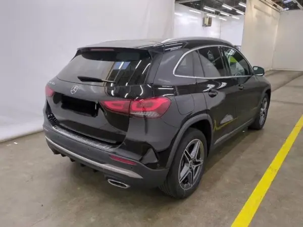 Mercedes-Benz GLA 250 2021 - 36900 EUR, 66000 km - AUTO.MOTO.pt - 66000km - foto 2 de 8