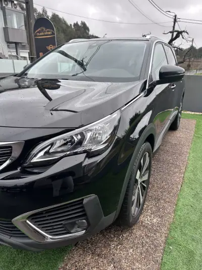 Peugeot 5008 2018 - 14900 EUR, 140000 km - AUTO.MOTO.pt - 140000km - foto 7 de 52